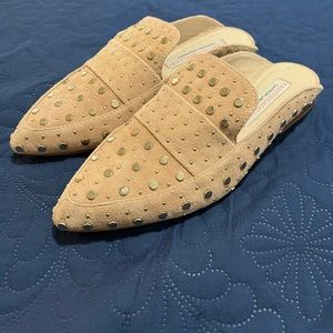 Chinese Laundry- Kristin Cavallari slip on mules with gold metal detail. 7.5